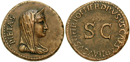 Moeda antiga romana que apresenta a imperatriz romana Lívia.