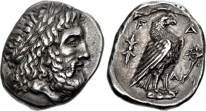 Estáter cunhado em Olímpia com retrato de Zeus no anverso.