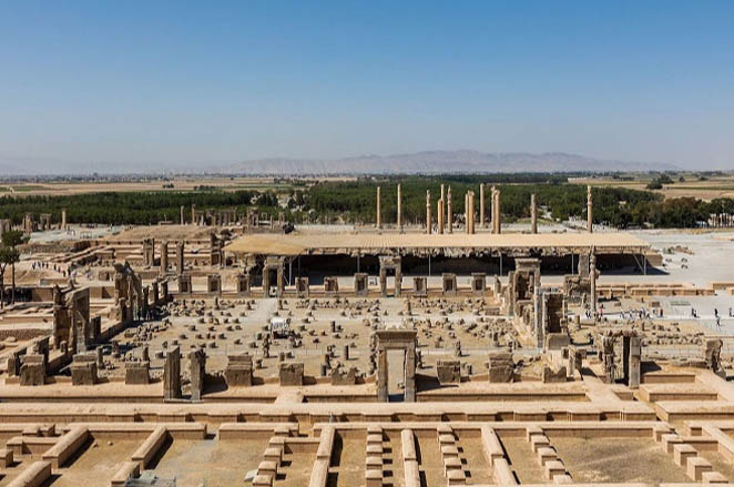 Ruínas da cidade de Persépolis, capital do antigo império persa aquemênida.