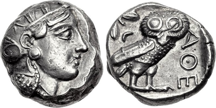 Tetradracma com a coruja de Atena de estilo helenístico.