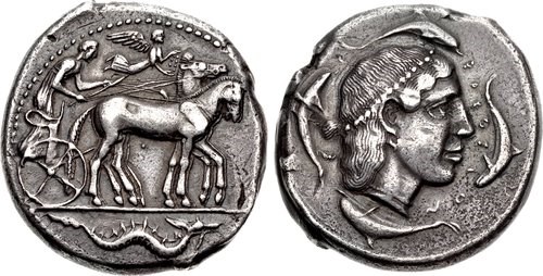 Cetus, um dos animais marinhos mitológicos mais assustadores da Grécia Antiga, retratado numa moeda.