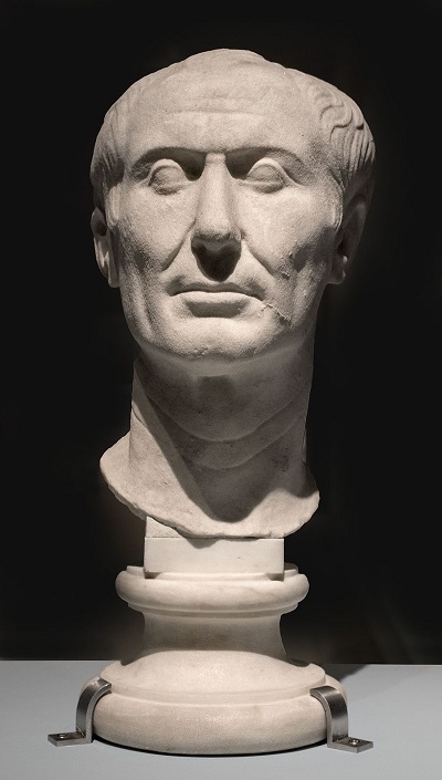 Busto de Júlio César, assassinado no Idos de Março.