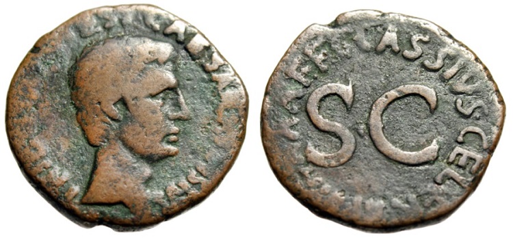 Moeda romana antiga do imperador Augusto com a sigla SC (Senatus consulto).