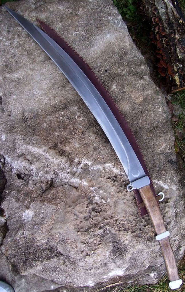 Espada utilizada por uma tribo trácia da antiguidade.