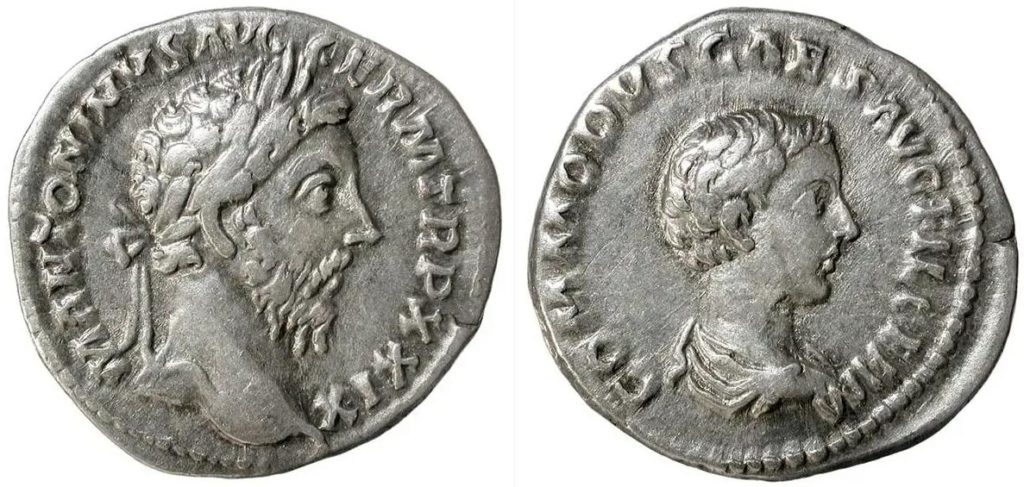 Moeda romana antiga do imperador Marco Aurélio com seu filho Cômodo.